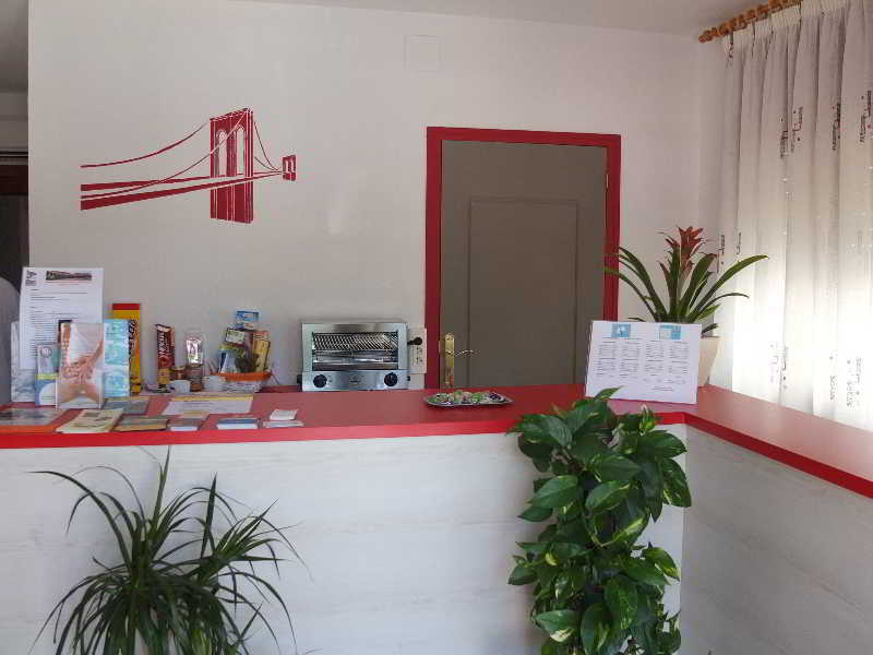 天堂酒店 托里代巴拉 外观 照片